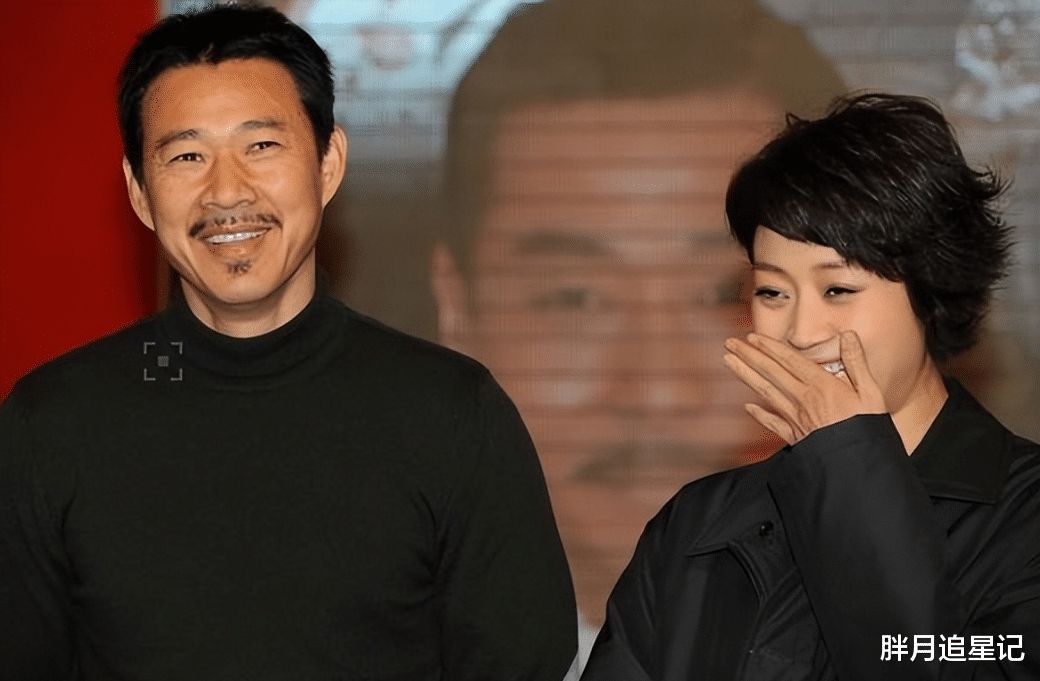 张丰毅和吕丽萍分手31年, 他娶娇妻至今无子, 她让儿子享受双份父爱