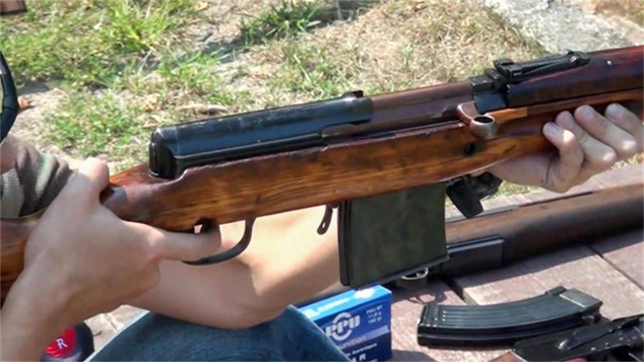 62mm口径半自动步枪.