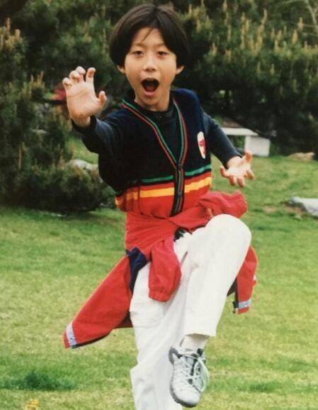 童星张一山靠着《余罪》大火,与此同时他的父亲也是出谋划策_张晓五_