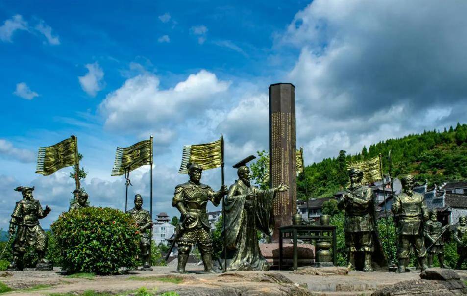 越南陈朝对元采取"两面政策",是希望以此获得南宋的支持_安南_蒙古_侍