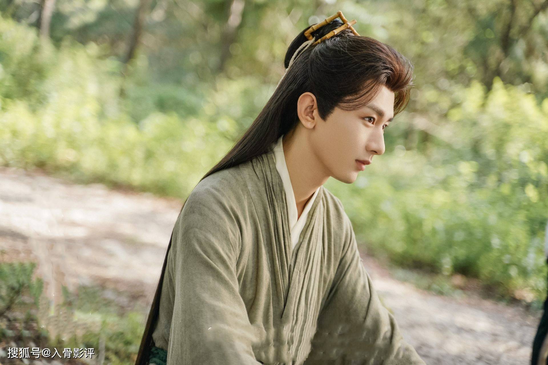 《莲花楼》:李莲花解锁双重身份,武侠风结合悬疑感,反转不断_成毅_方