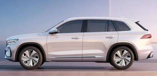 续航1300km电池终身质保，仅售17万剑指比亚迪