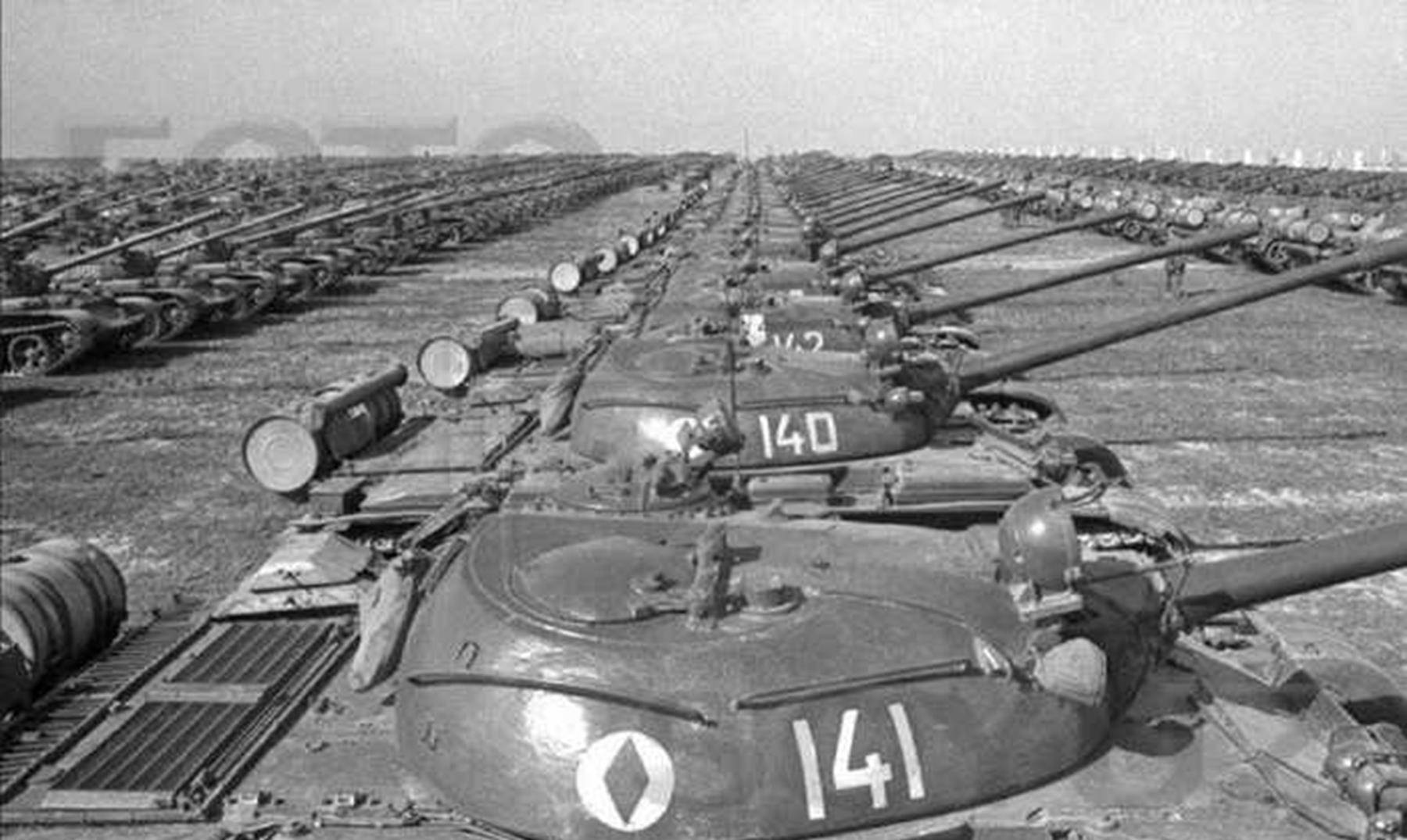 1969年苏联集结110万大军,上万辆坦克,为何却始终不敢南下中国?