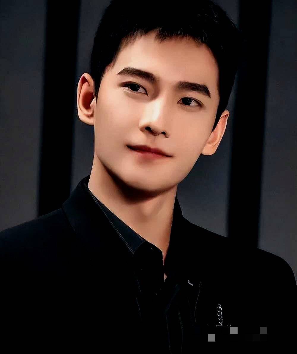 杨洋"养嫂子"事件再次被锤,恋爱细节被网友曝出!_王楚然_恋情_游客