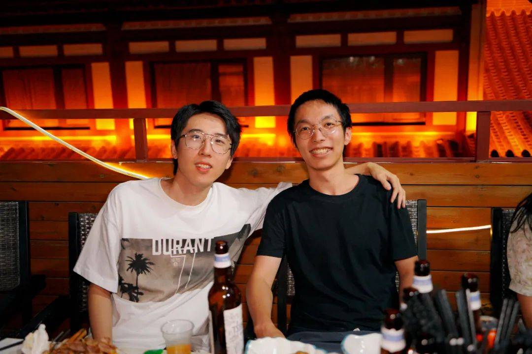 烈哥"男友力"爆棚,120疯狂撩妹,starswar魔兽老友会高能不断_选手