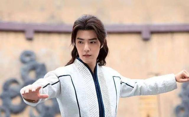 斗罗大陆真人版完结,一直被粉丝吐槽,为何超前点播却突破20亿?