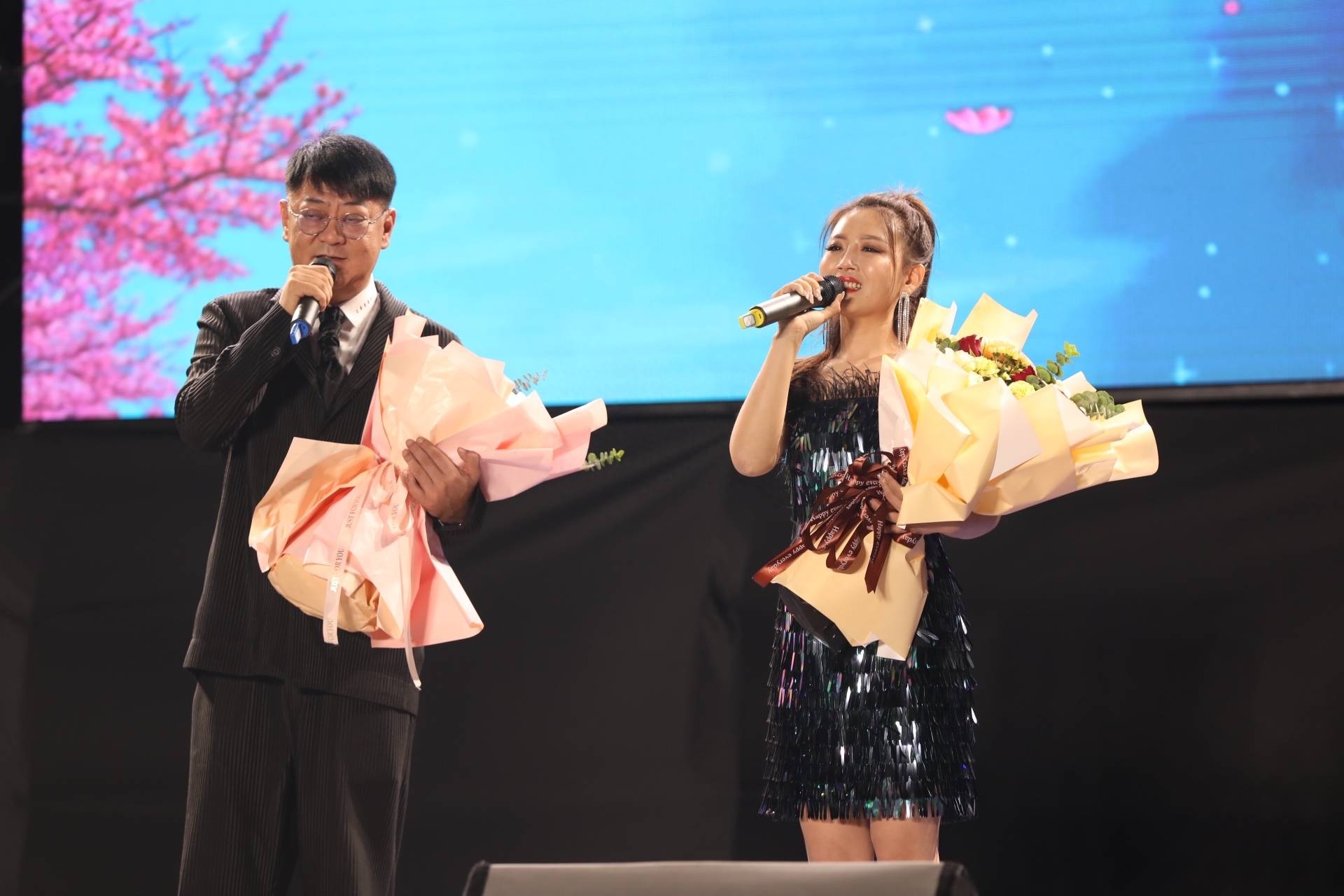 歌手主持人孟刚,井闪闪 《今生情缘》歌曲网络上线_爱情_真情_人间