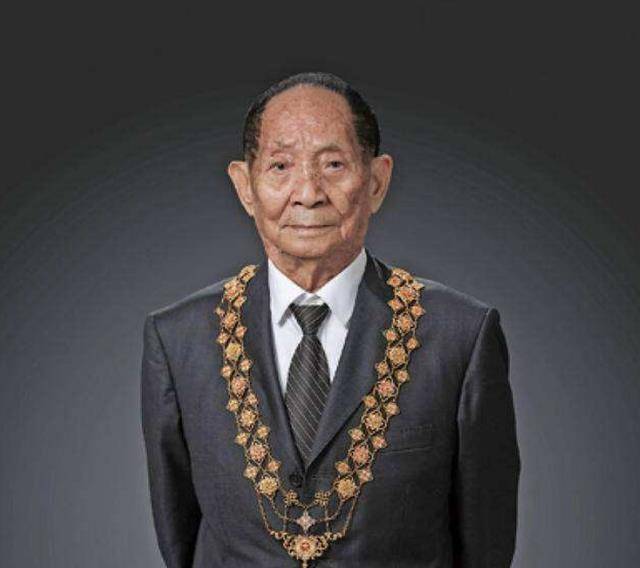 袁隆平小儿子袁定阳:追随父亲的脚步,研究杂交水稻技术_段美娟_科研