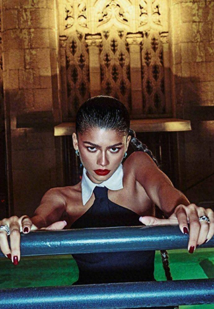 赞达亚最新热播权力感 身材超好太吸睛了_时尚_zendaya_魅力