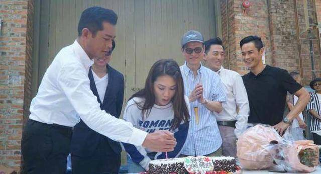古天乐林峰郑嘉颖同框,男神和男人的区别_周秀娜_举动_蜡烛