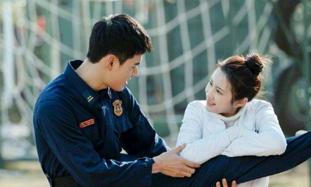 你好,火焰蓝》:女主各种迷惑行为,情侣名字大有深意_霍言_晏蓝_张慧雯