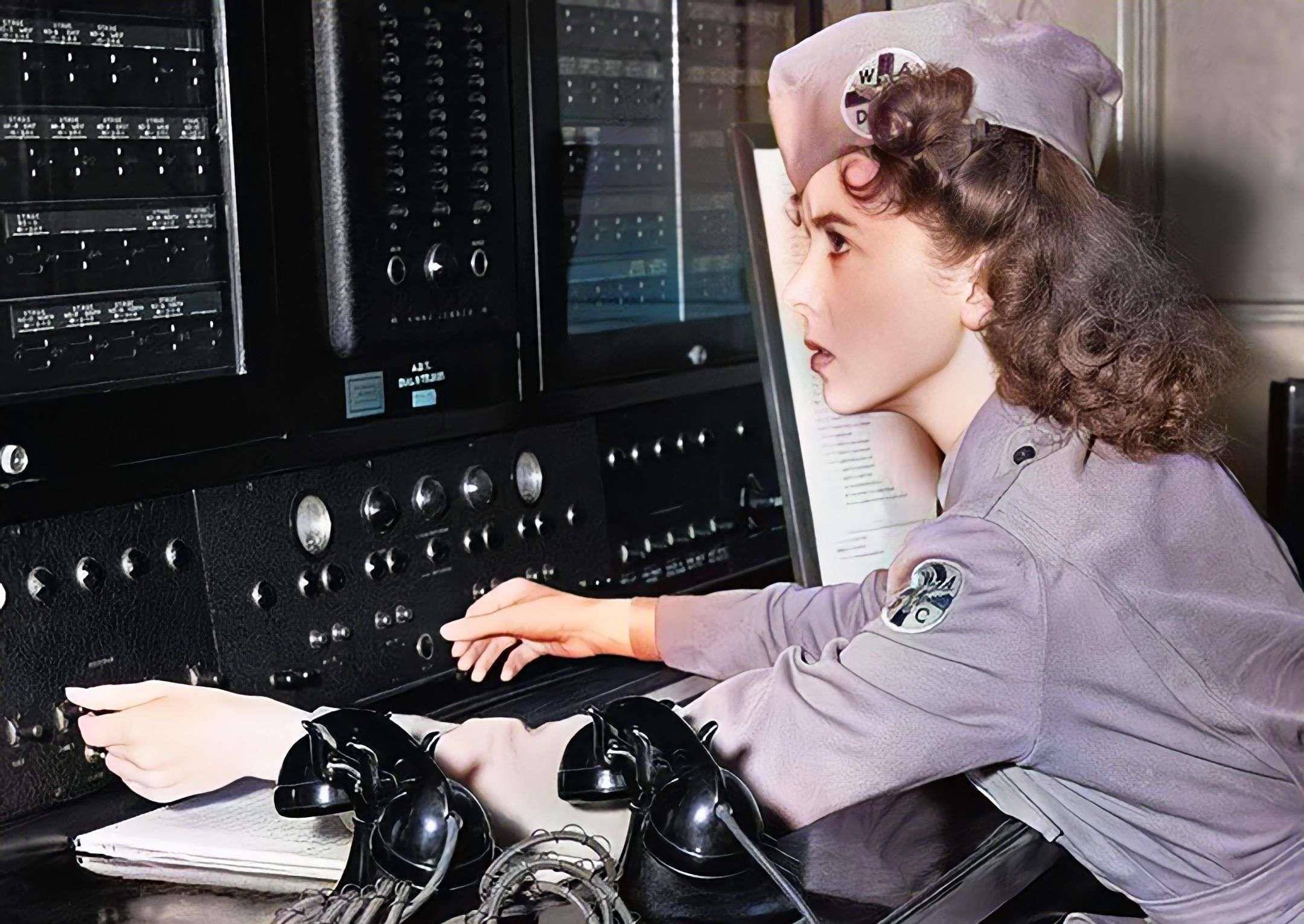 二战中的女人们,做接线员的美国女星,为德军跳艳舞的法国女郎_女性