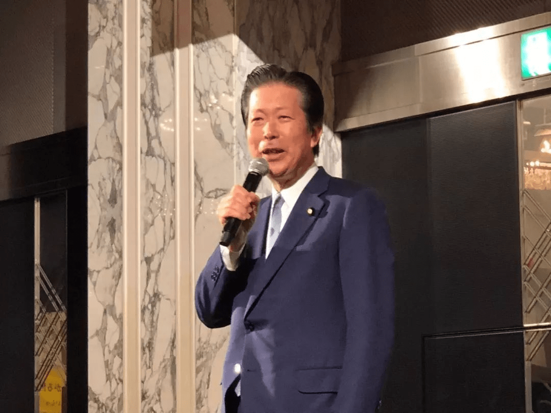 来自搜狐网