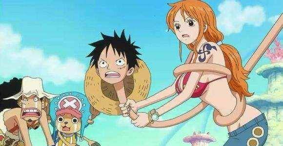 海贼王:路飞傻人有傻福,无意中已经占了4个美女的便宜