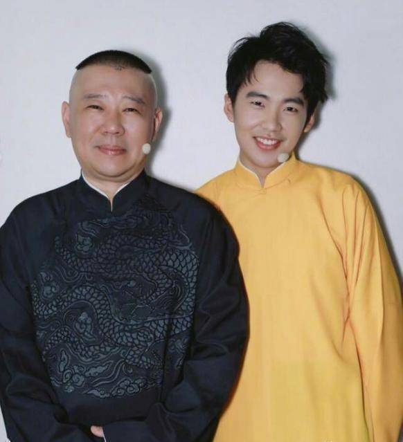 富二代郭麒麟的悲惨成名史:留守辍学,工资五千,为成名减80斤_郭德纲