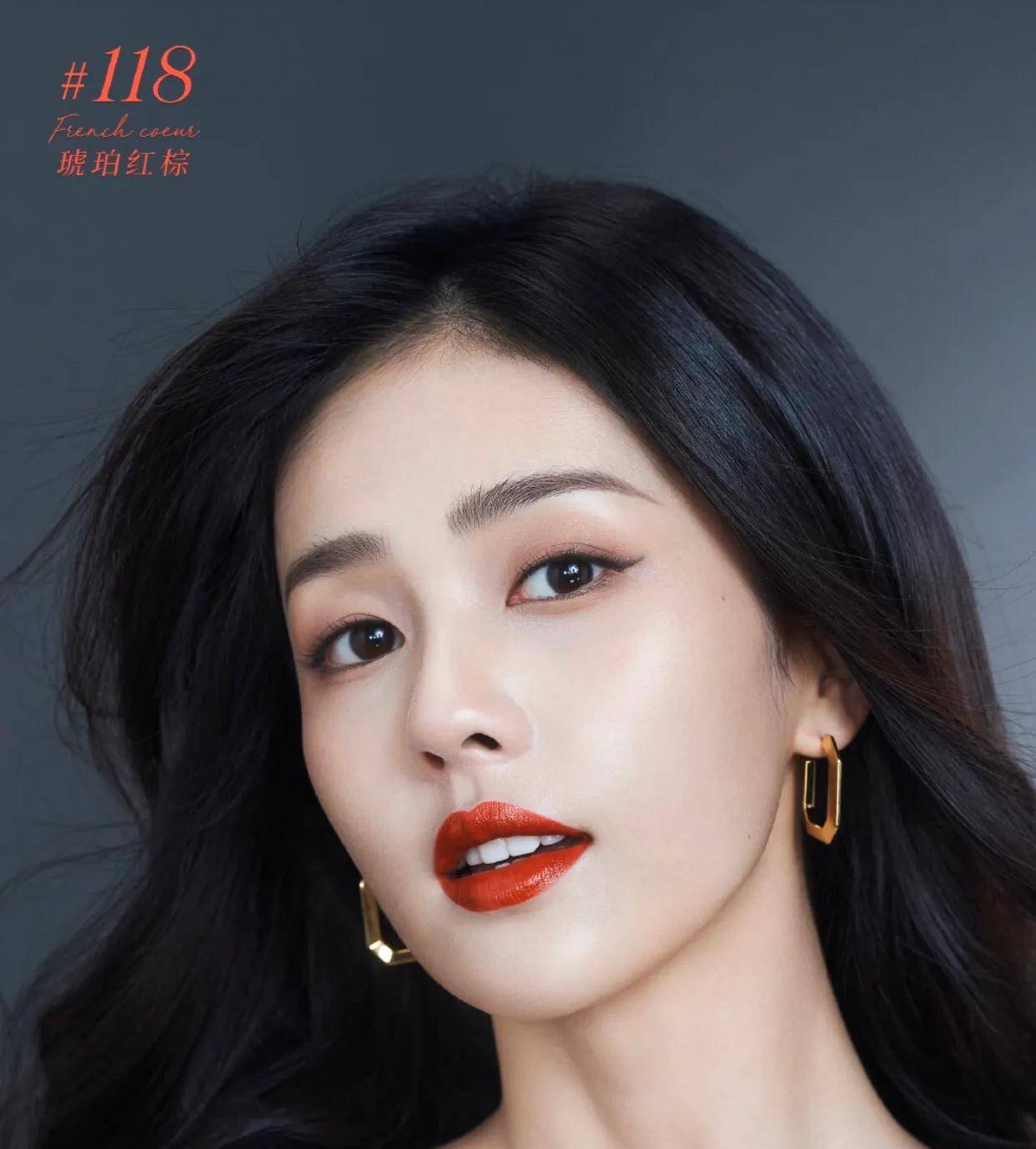 未出道时的白鹿,虎牙俏皮清纯可人!