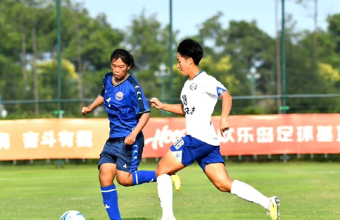 此外,尽管这支辽宁女足是以辽宁足协u17女足为班底的球队,是本次赛事