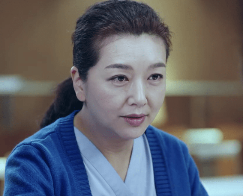 风情女人江珊:四度爱上硬汉,和靳东意难平,现和新丈夫快乐相伴_王志文