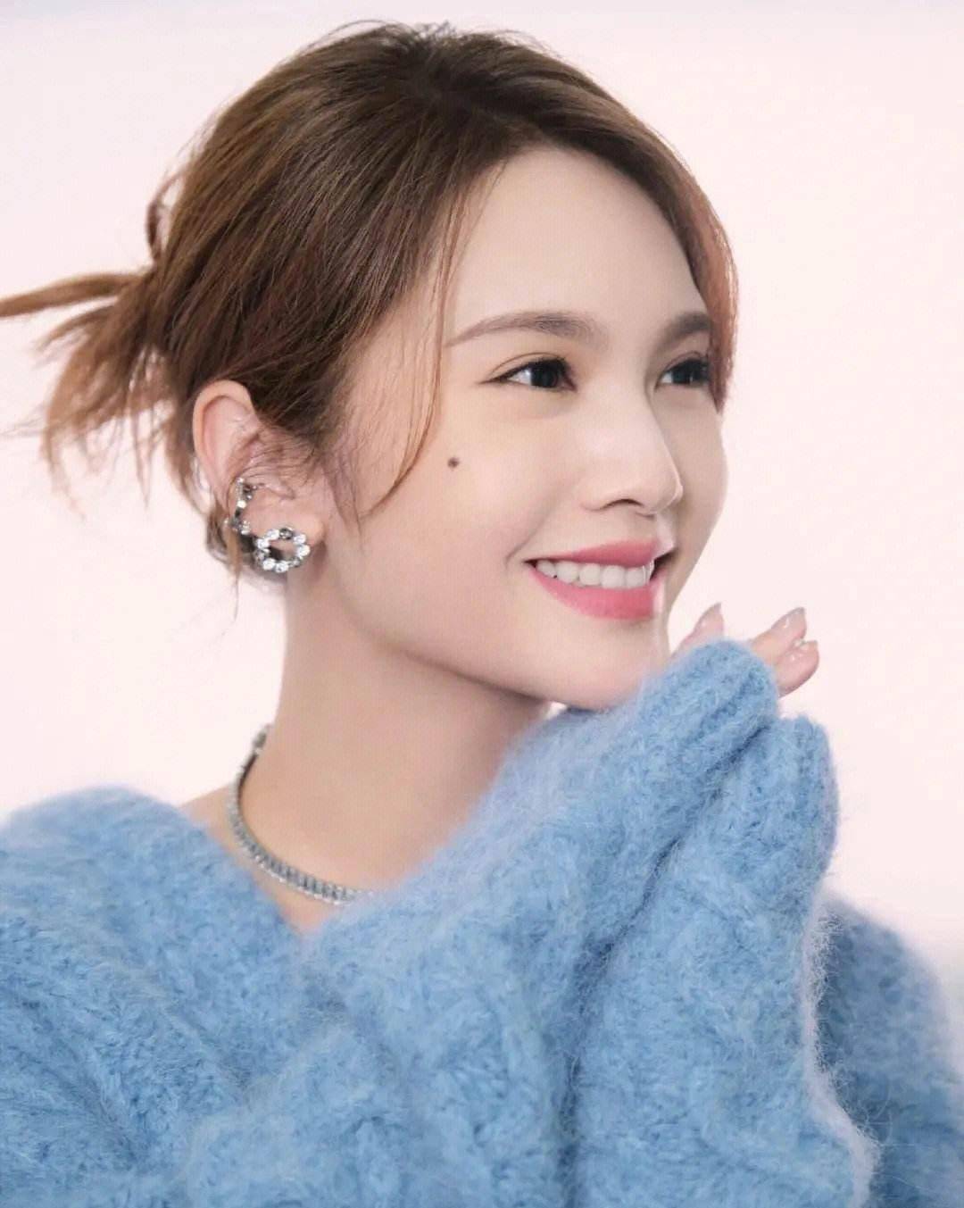 李荣浩发布"乌梅子酱"引争议,战火引到了杨丞琳身上!_网友_陆瑶_音乐