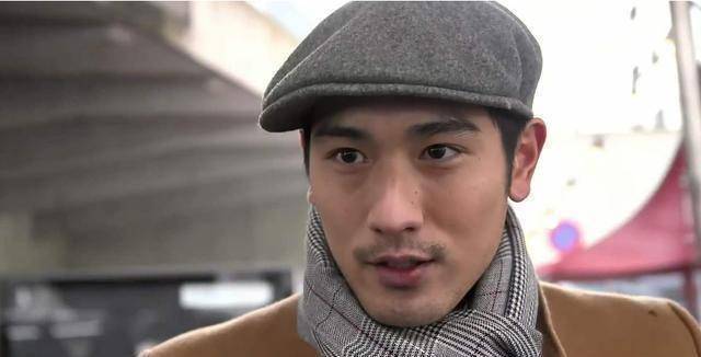 而一度崩溃到失联,高以翔的女友bella也更新了ins签名,深情的表白已故