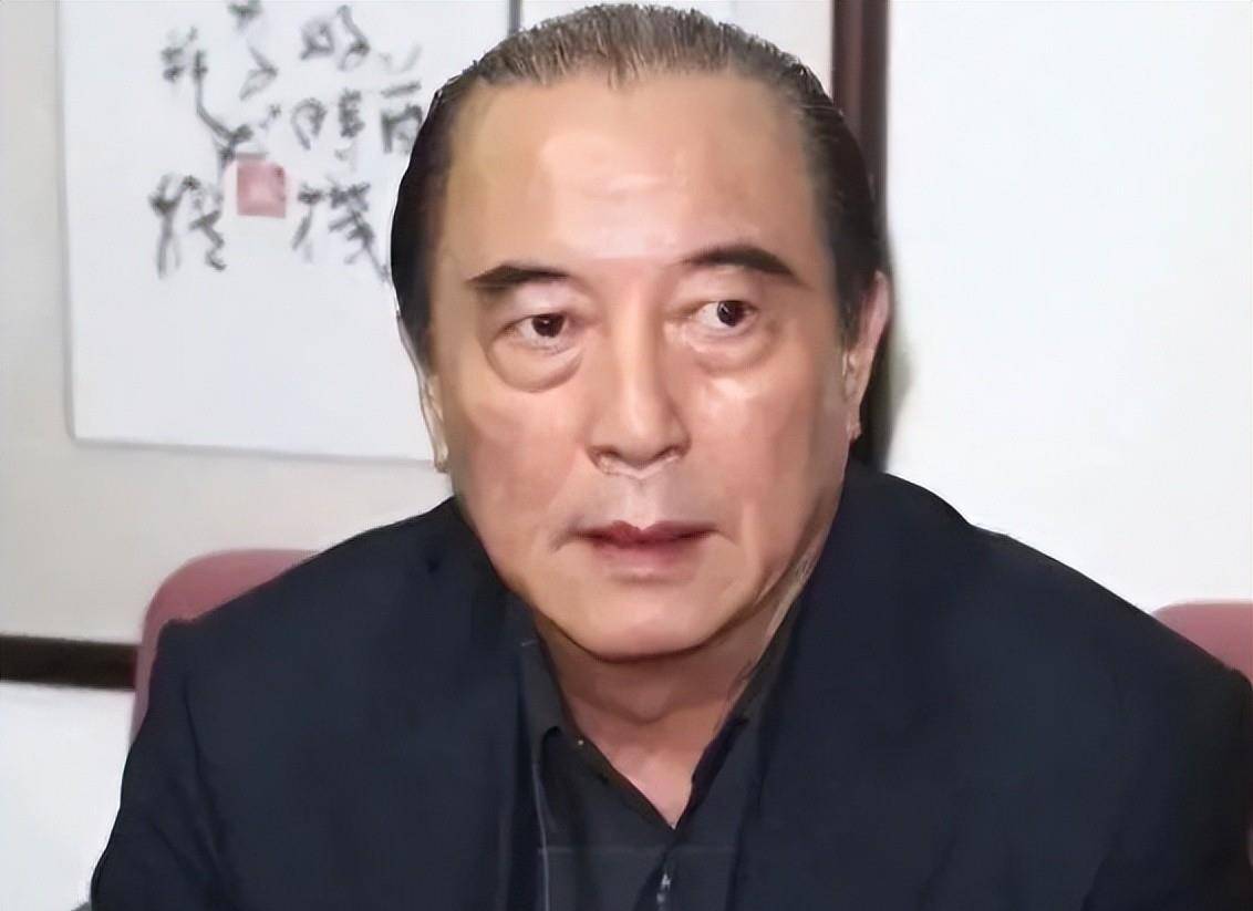 柯俊雄不仅是一名编剧,导演,年轻时也是一名演员.