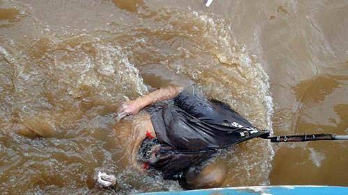 湄公河惨案两名女性图片