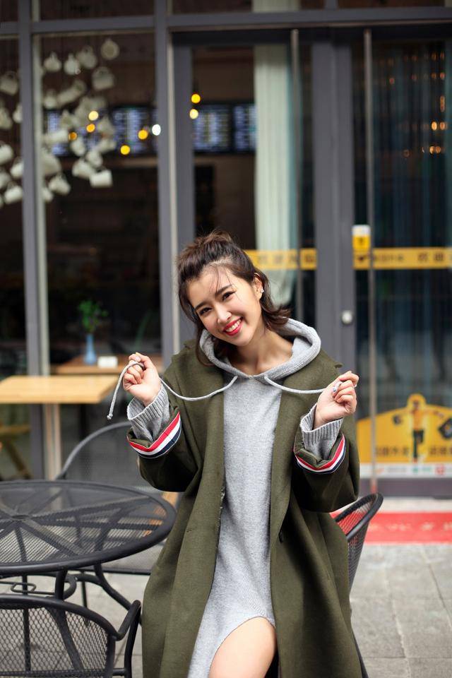 当红女星奚望:爱继父也爱生父,离婚最对不起年幼的女儿_茹萍_刘之冰