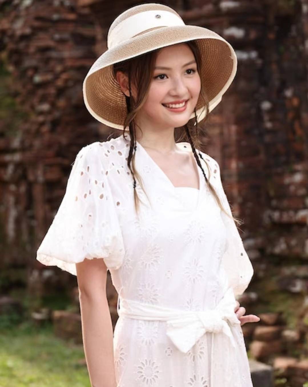 tvb女星直播带货被留言刷屏港姐是非,一度黑脸倍感无奈_王怡然_网友