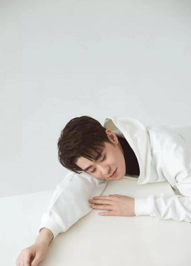 刘卓直播谈及张云雷,称其努力有天赋_歌曲_时候_因为