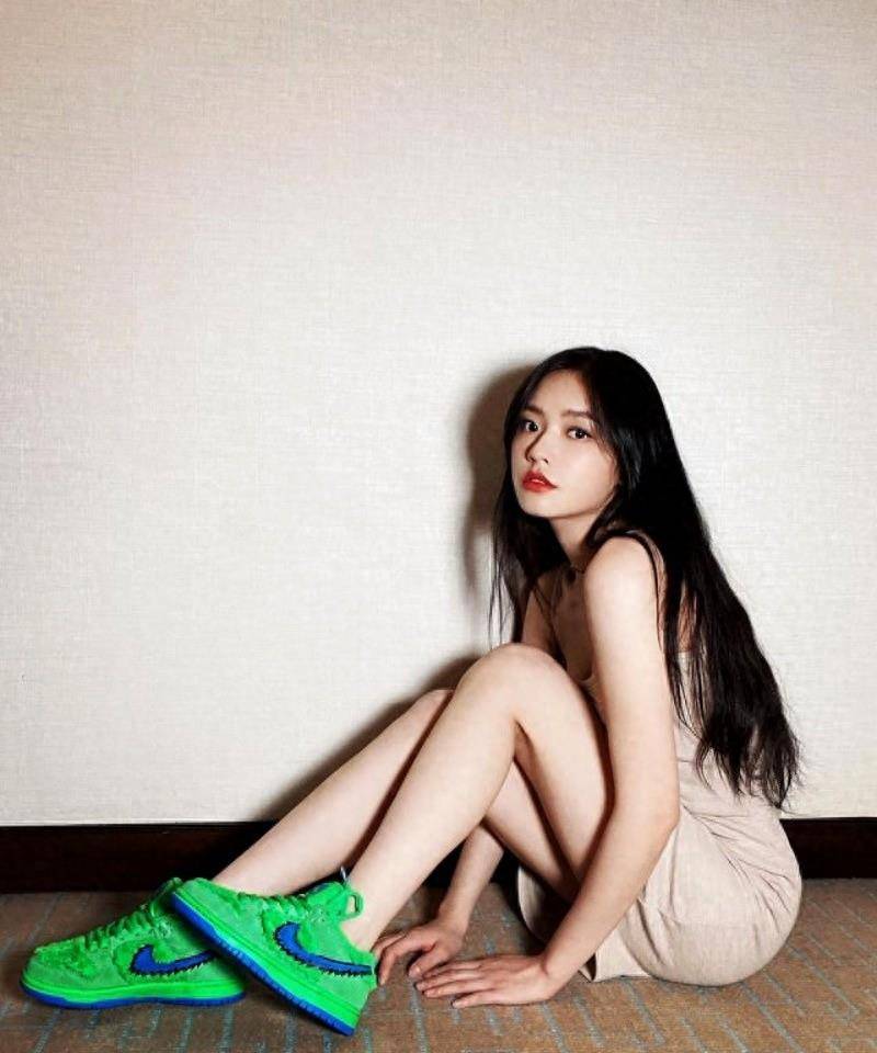 周雨彤,邓紫棋,宋妍霏,林允到底谁才是内娱第一女sneaker?