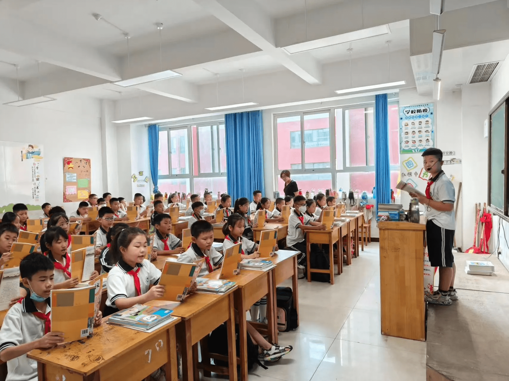 丹桂飘香开学季 乘风破浪正当时——汶上县第二实验小学开学啦_校园