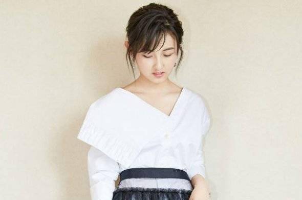 张子枫明明很瘦,但背厚肩粗太显胖,我们应该如何改变背厚肩粗?