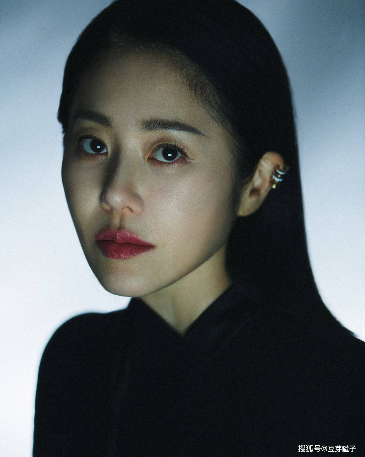 "假面女郎"高贤贞,真实人生比金貌美更精彩,曾是"三星"媳妇