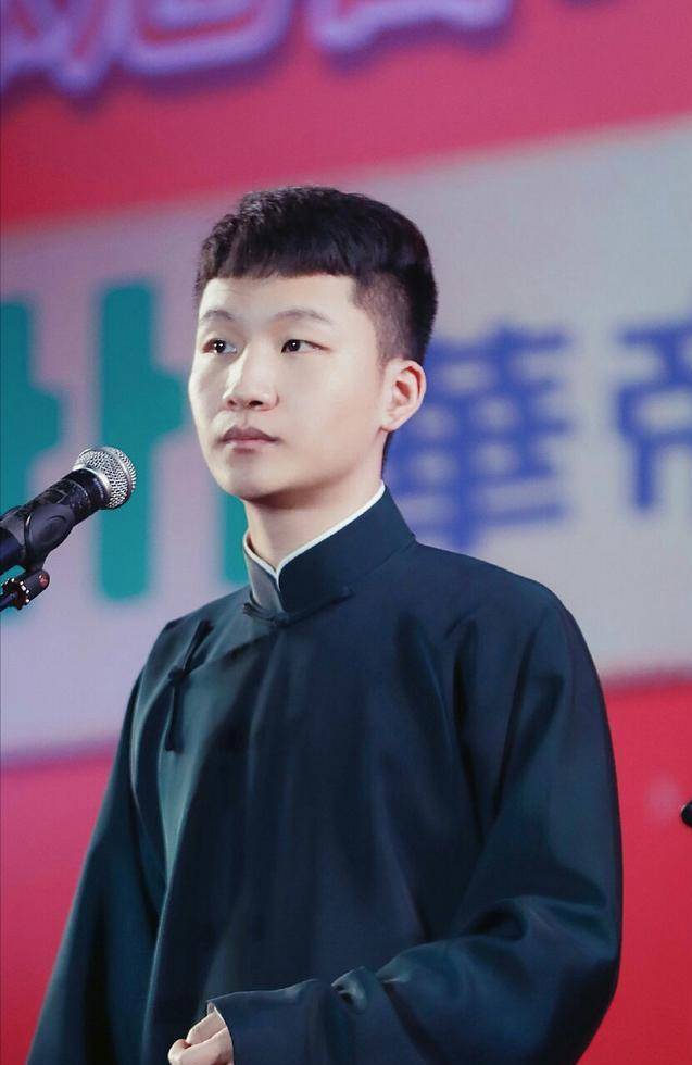 德云三代第一人刘筱亭,能成为岳云鹏的开门弟子,他到底有多优秀