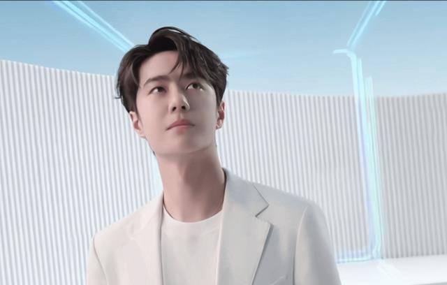 王一博代言的品牌也大肆宣扬他们的销售额倍增,安踏骄傲地表示签约第