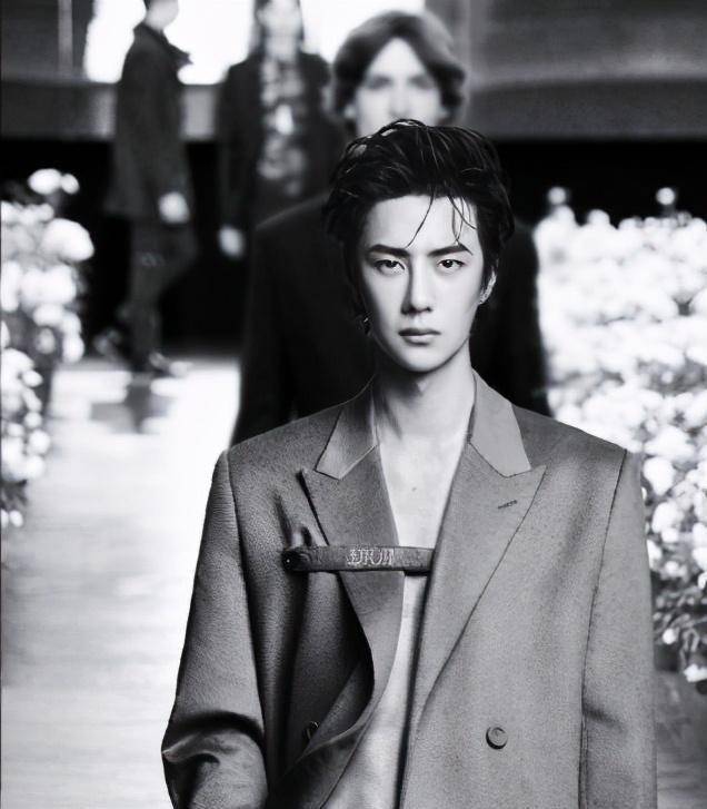 王一博周迅合拍好唯美,借位喉结吻超带感,瞬间脑补一出大戏_陈情_电影