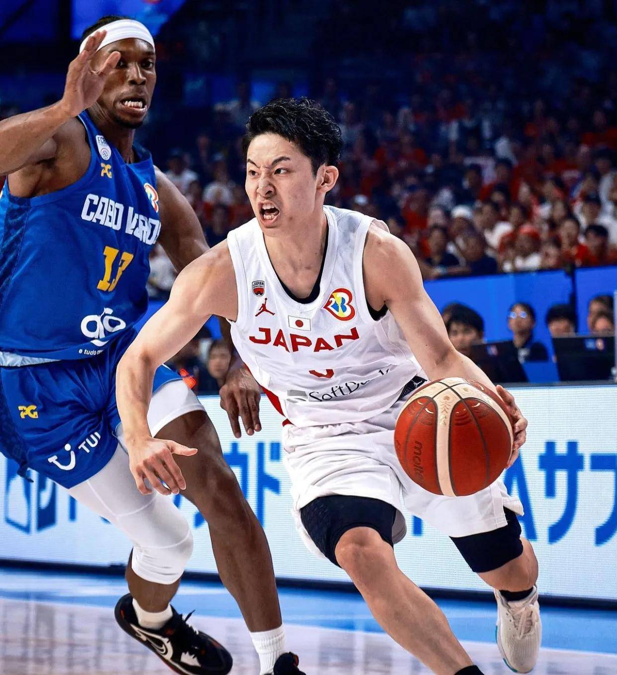 身高仅172公分的日本控球后卫,成为世界杯篮球赛最耀眼球员之一_河村