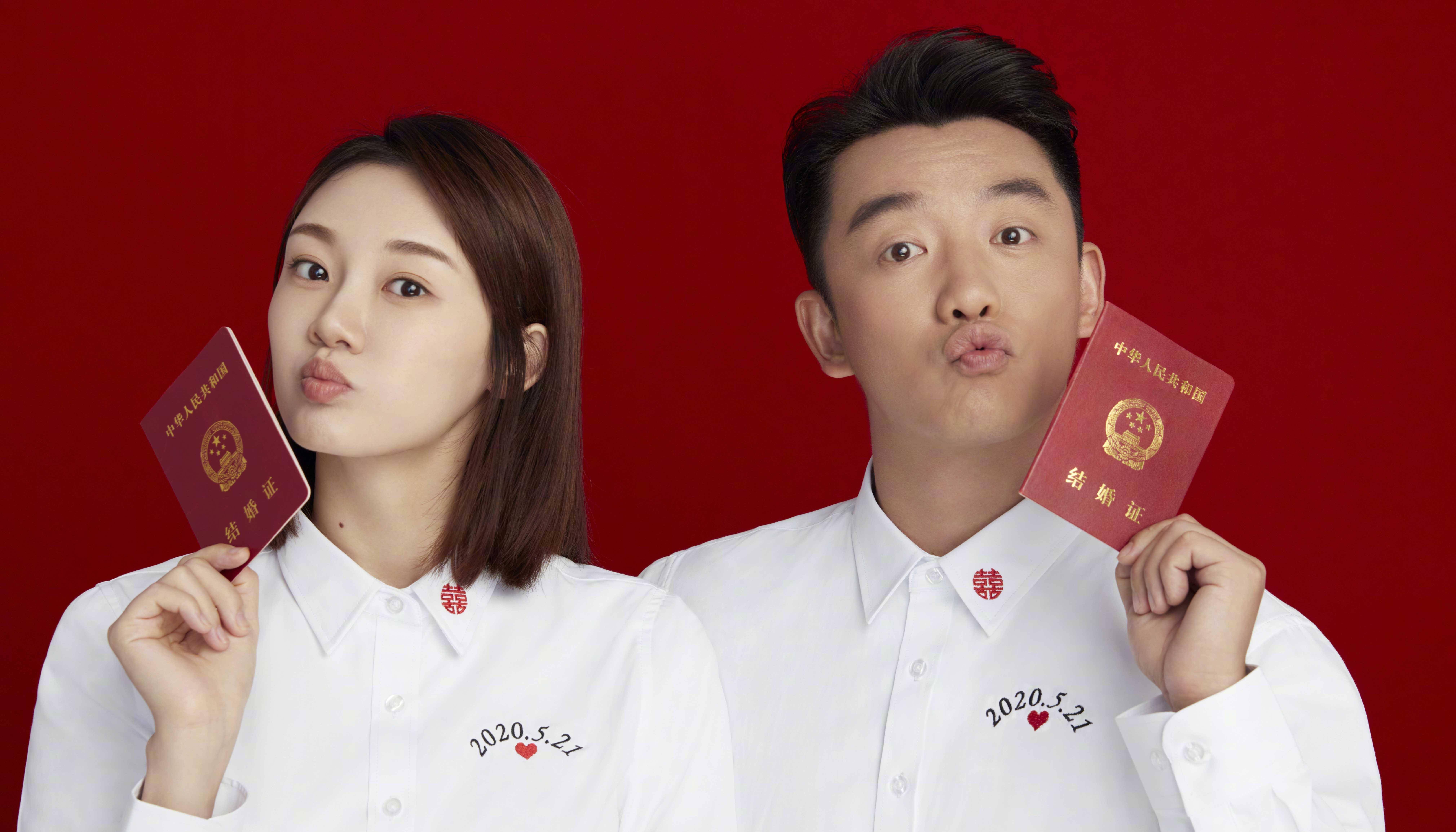 郑恺深情表白新婚妻子,网友喊话"郑恺欠苗苗一个婚礼"_冯小刚_画面