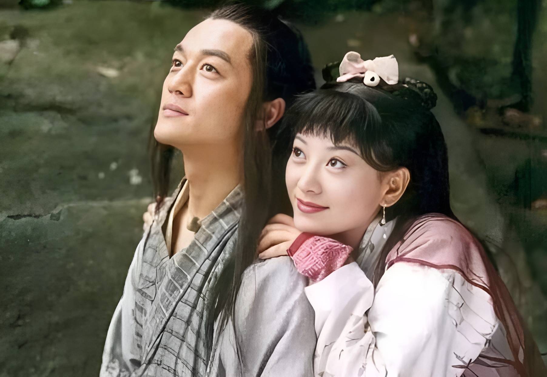 明知林平之挥刀自宫,岳灵珊为何还不离不弃?