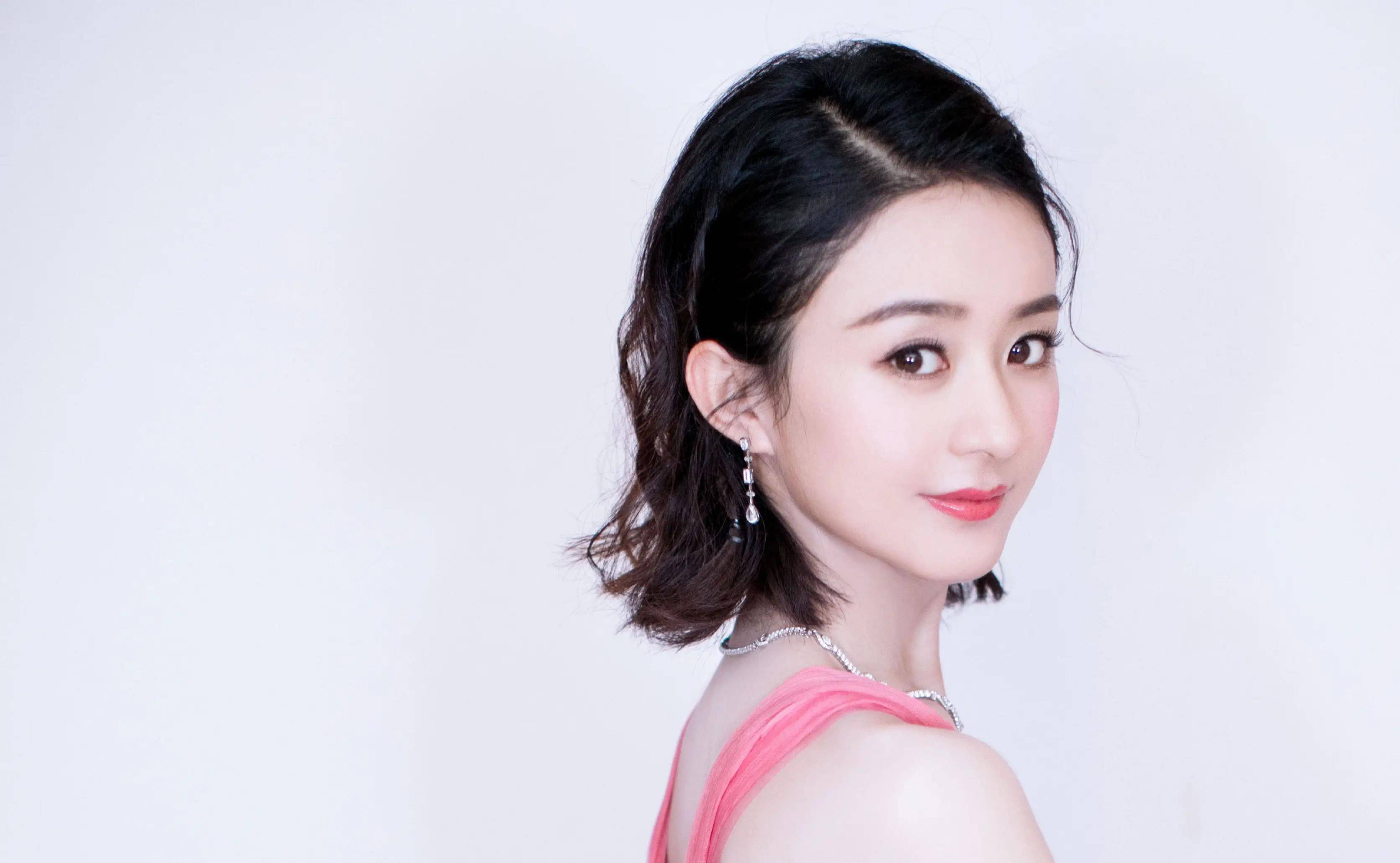 从草根逆袭成顶流,赵丽颖是如何做到的_张小斐_网友_袁姗姗