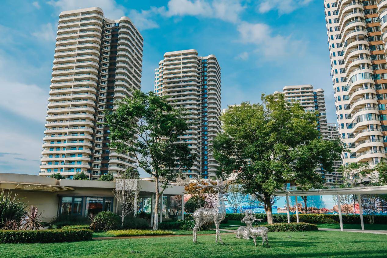 势不可挡,热领昆明 | 滇池美岸8月热销200余套,揭秘红盘价值密码_生活