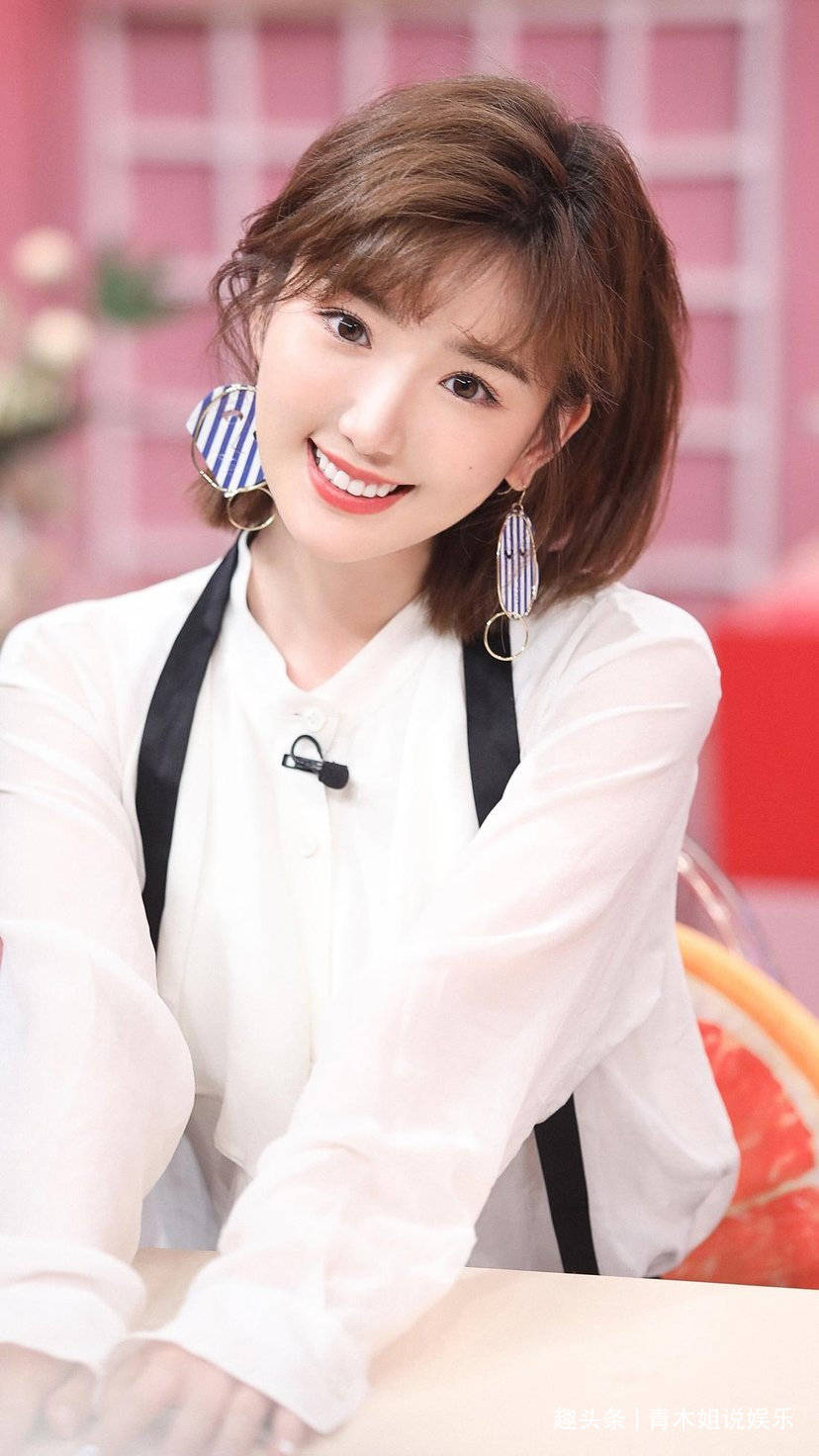 日前,毛晓彤放出她与陈翔的过往录音,实锤陈翔不忠后,全网大赞她是