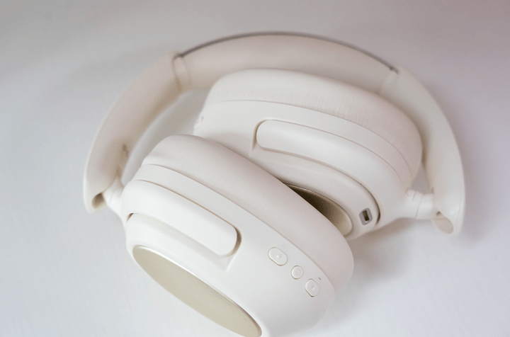 续航、音质双拔尖，48dB混合降噪，灵野G6头戴式耳机体验拉满