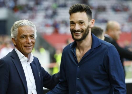 我仍然是首发"前热刺队长拒绝了纽卡斯尔并最终去了他的家乡球队_雨果