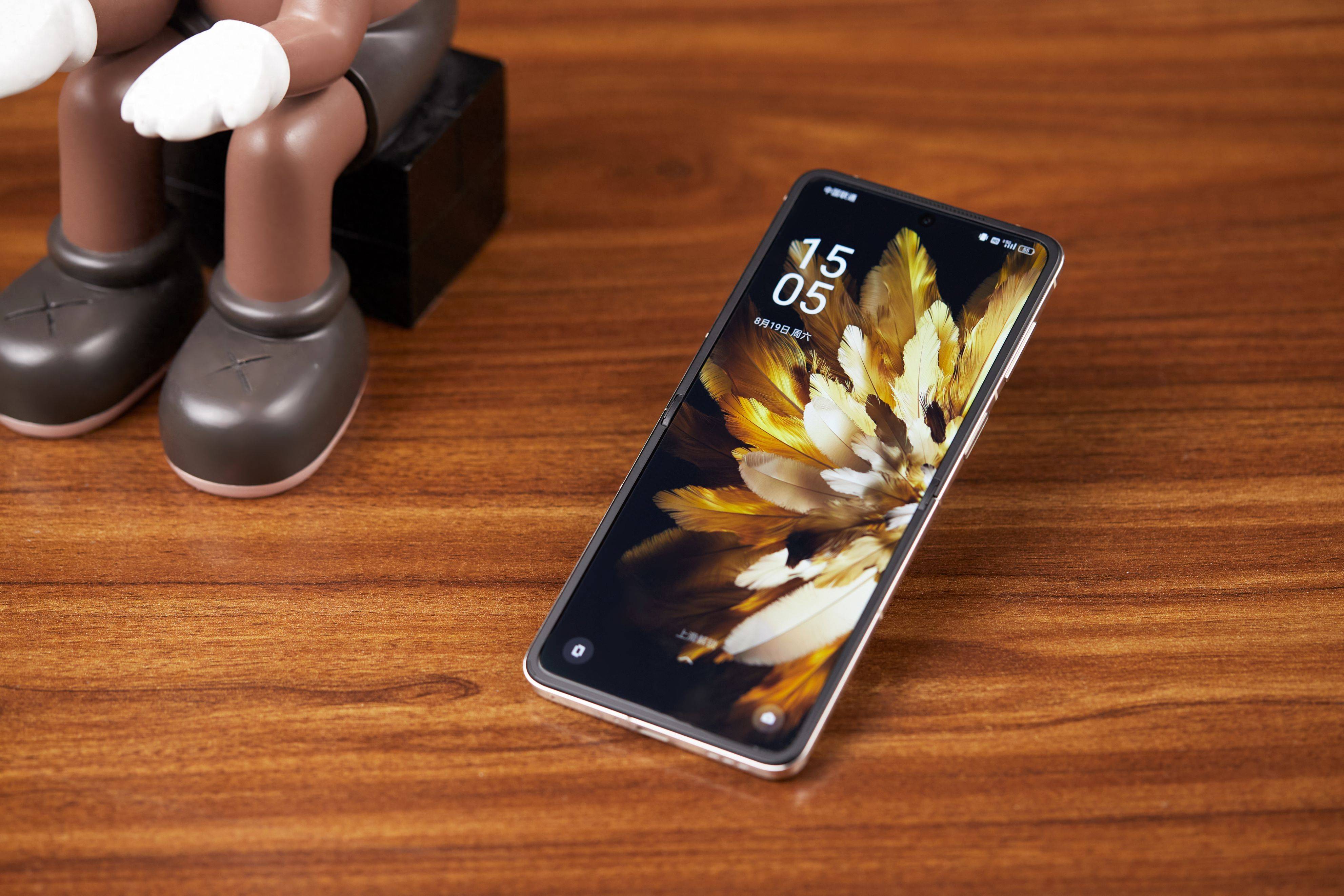 mate60销量或破千万,oppo小折叠创新有亮点,压力给到苹果三星_华为