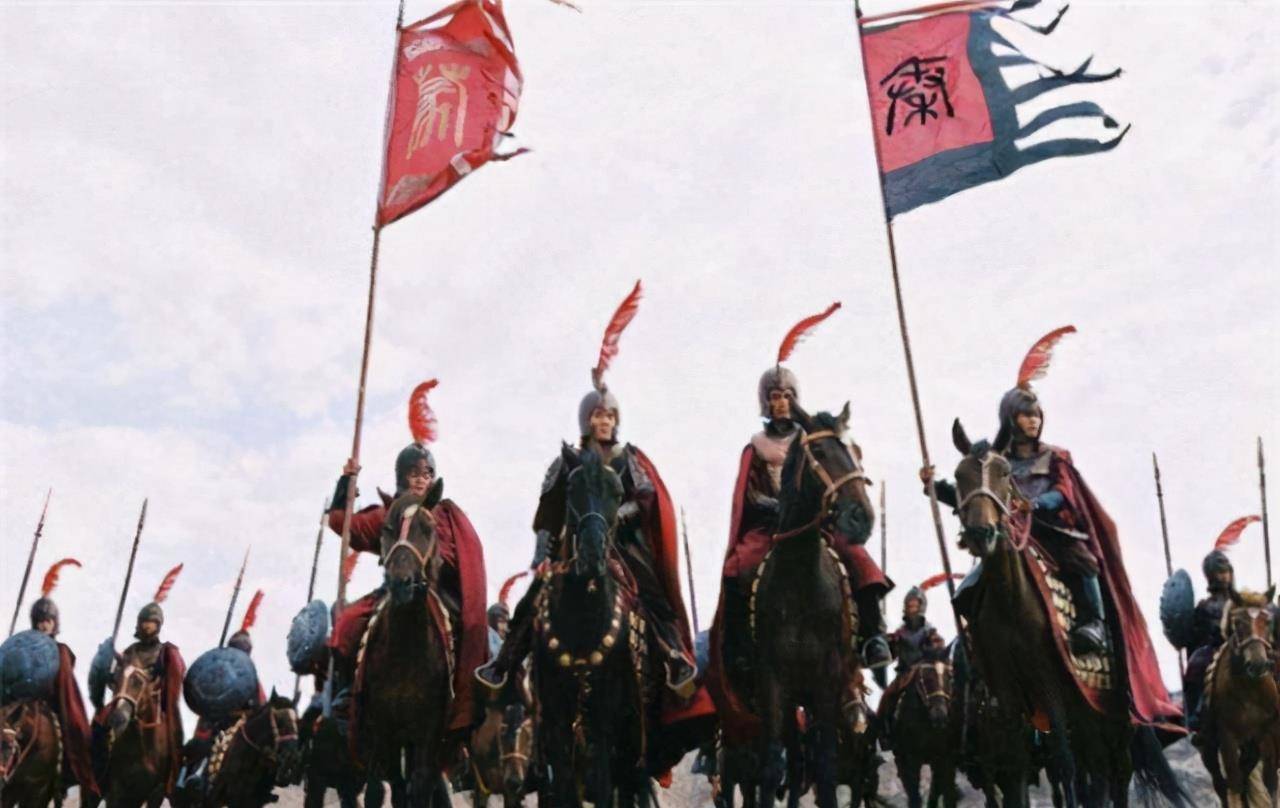 古代东西方,一直到拿破仑战争,都还有举着军旗的元帅,八里桥之战中