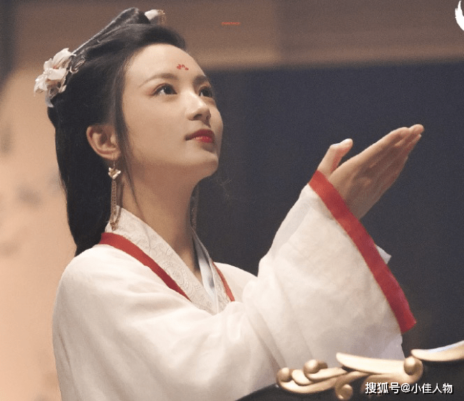 看了演员表名单,才记住她叫张雅钦,深挖之下,才发现原来早已看过她演