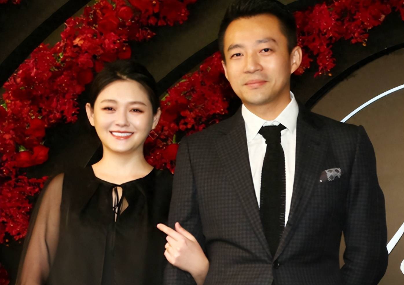 打骂女记者,枪指刘涛老公,掌掴继母王艳_王志才_因为_牛萌萌