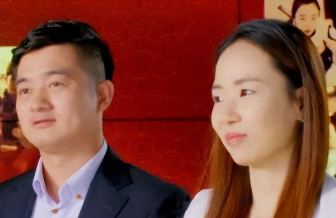 回来后的金智善更是天天想着徐晓明,两人只要一有机会就会打起视频
