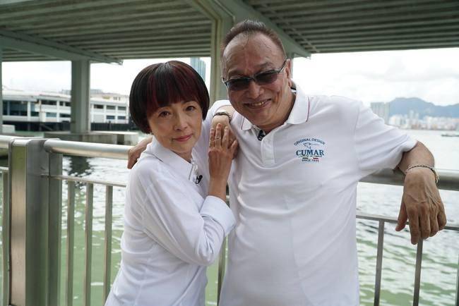 从"冷气工人"到"时尚片皇帝",曹查理经历了什么?_陈宝莲_电影_何藩